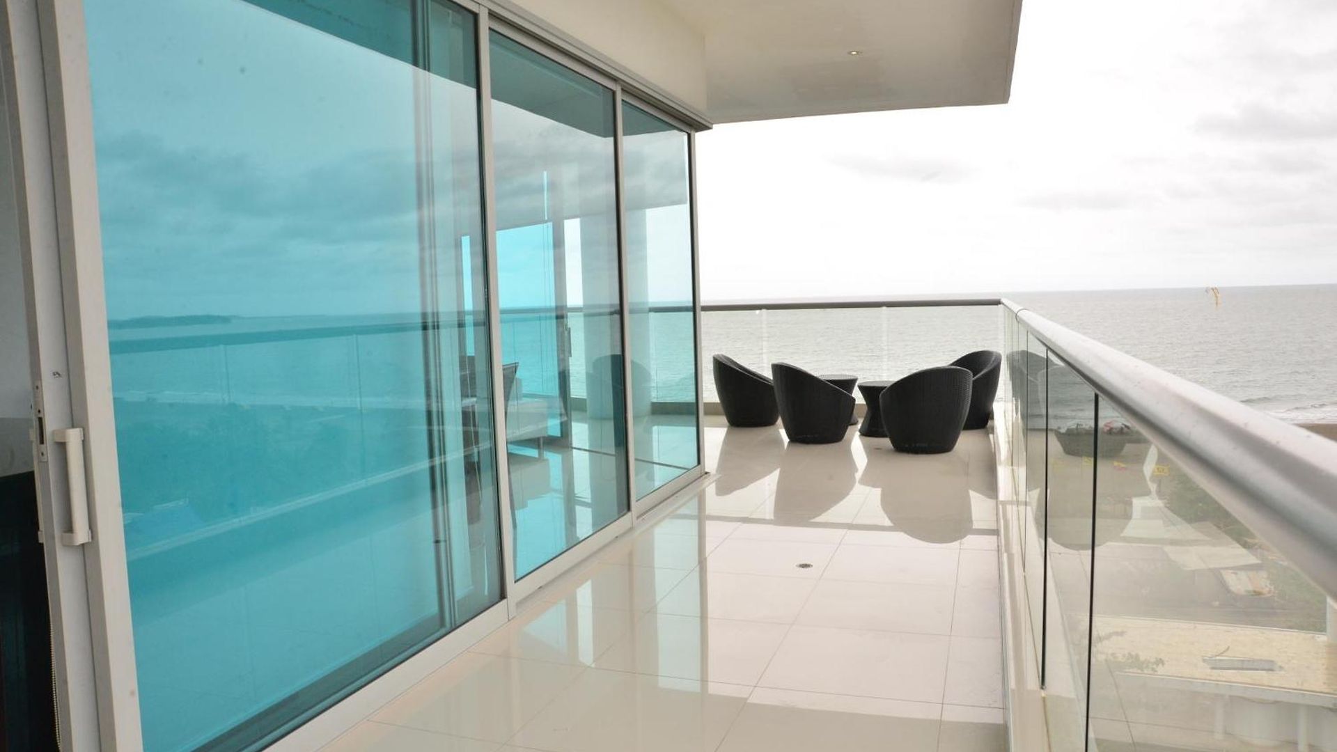 Moderno 3 Alcobas Frente A Playa * Cartagena
