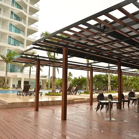 Moderno 3 Alcobas Frente A Playa *