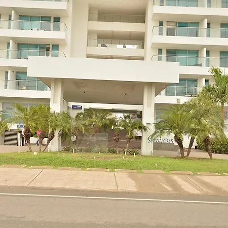 Moderno 3 Alcobas Frente A Playa *